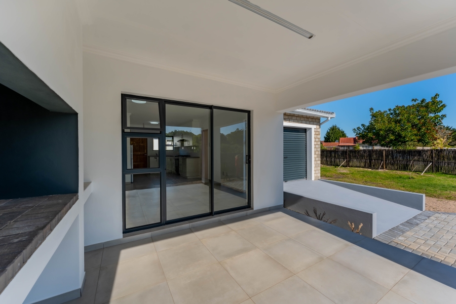 3 Bedroom Property for Sale in Aston Bay Eastern Cape